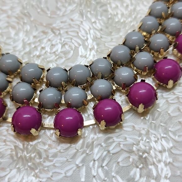 Natasha Bib Necklace Three Row Grey Pink Round Beads Gold Tone - Picture 3 of 9